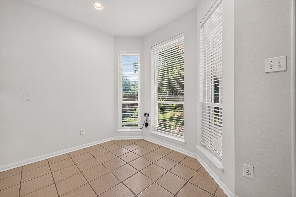 12110 Laurel Court - Photo 20