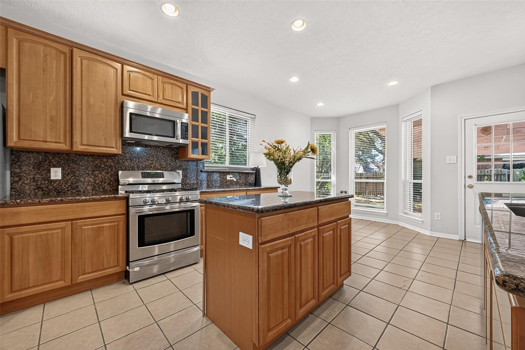 12110 Laurel Court - Photo 17
