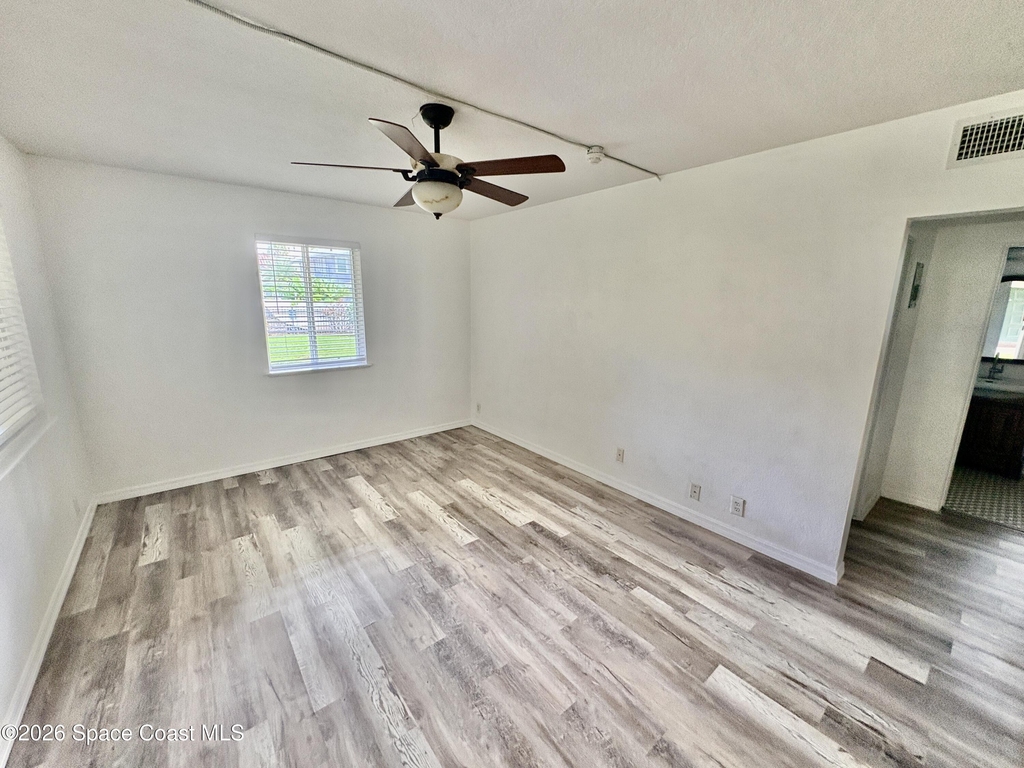 7 Oak Street - Photo 3