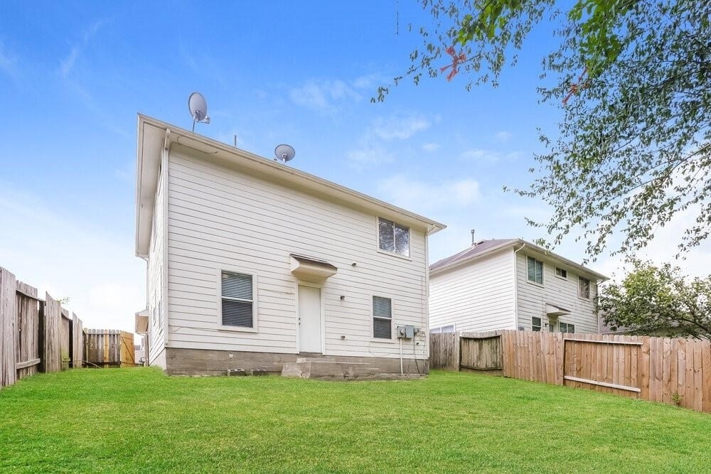 2823 Cypress Island Drive - Photo 18