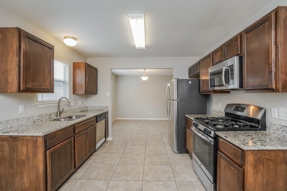 2823 Cypress Island Drive - Photo 8