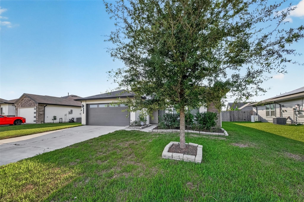 1702 Mountain Echo Drive - Photo 1