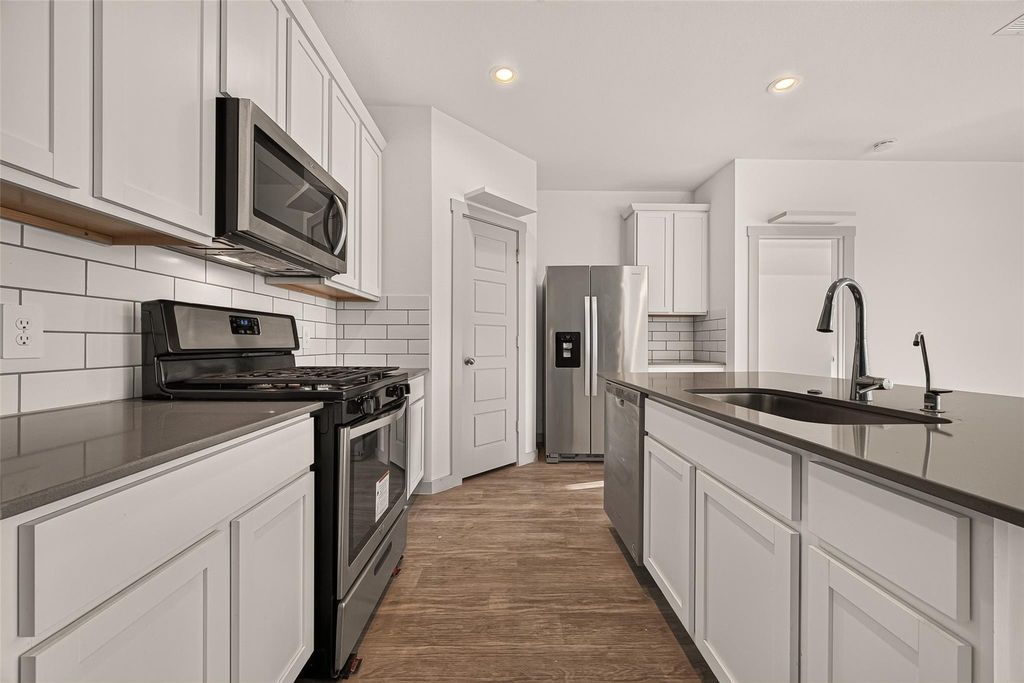 1702 Mountain Echo Drive - Photo 13