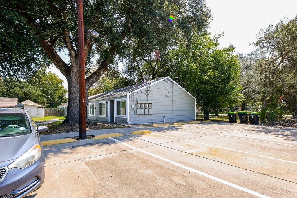 506 N 3rd Street - Photo 19
