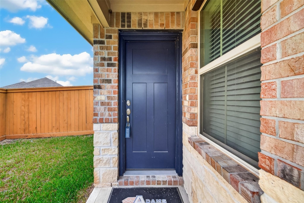 413 Aurora Creek Lane - Photo 2