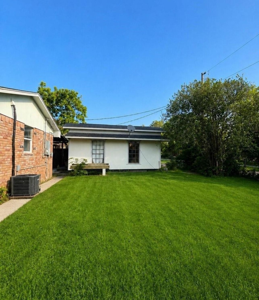 513 W Texas Street - Photo 9
