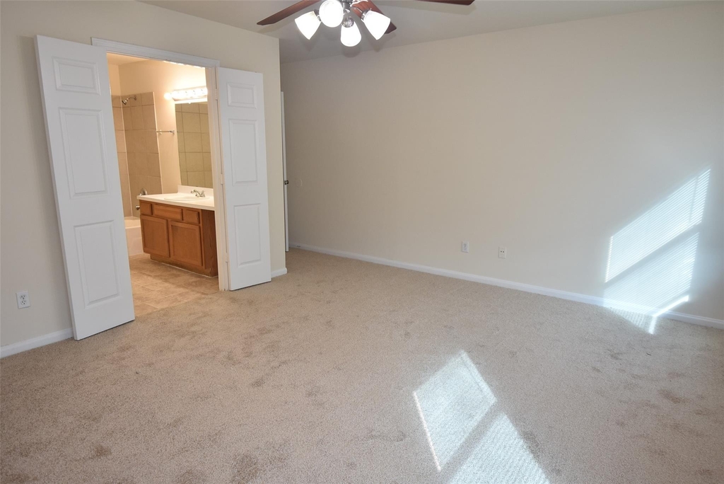 10069 Sharpton Drive - Photo 10