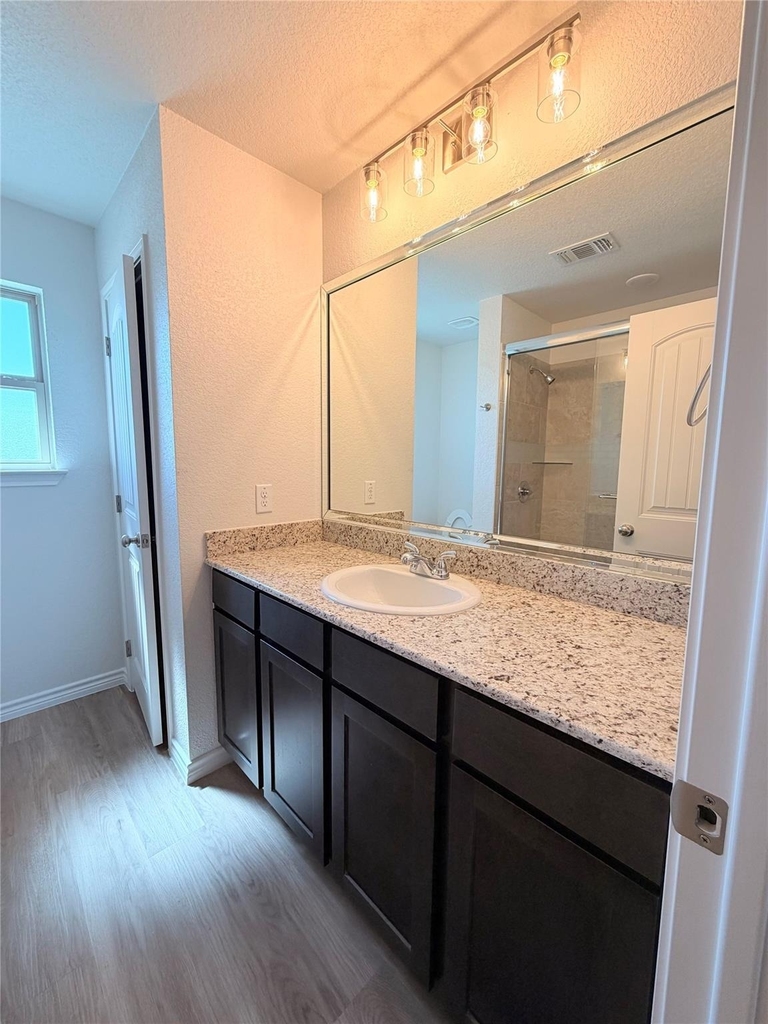 512 Adley Avenue - Photo 5