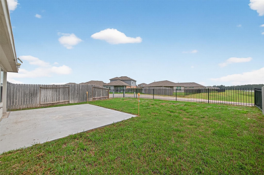 16600 Lonely Pines Drive - Photo 31