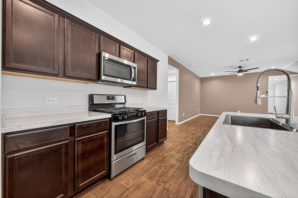 16600 Lonely Pines Drive - Photo 12