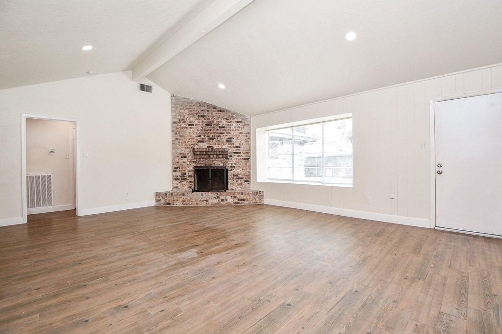 506 Dalewood Drive - Photo 3