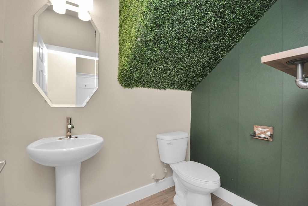1722 Summerlyn Terrace Drive - Photo 3