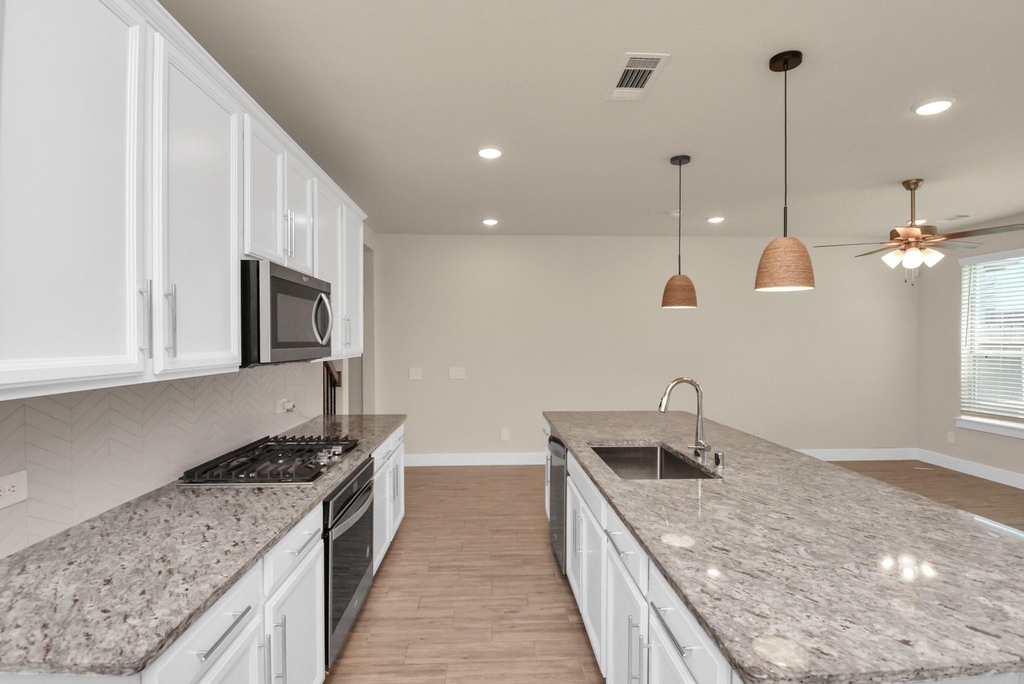 1722 Summerlyn Terrace Drive - Photo 5