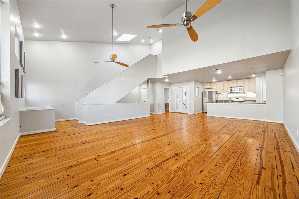 1306 Arthur Street - Photo 2