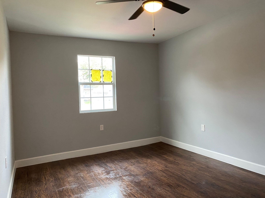 5502 Heron Drive - Photo 11