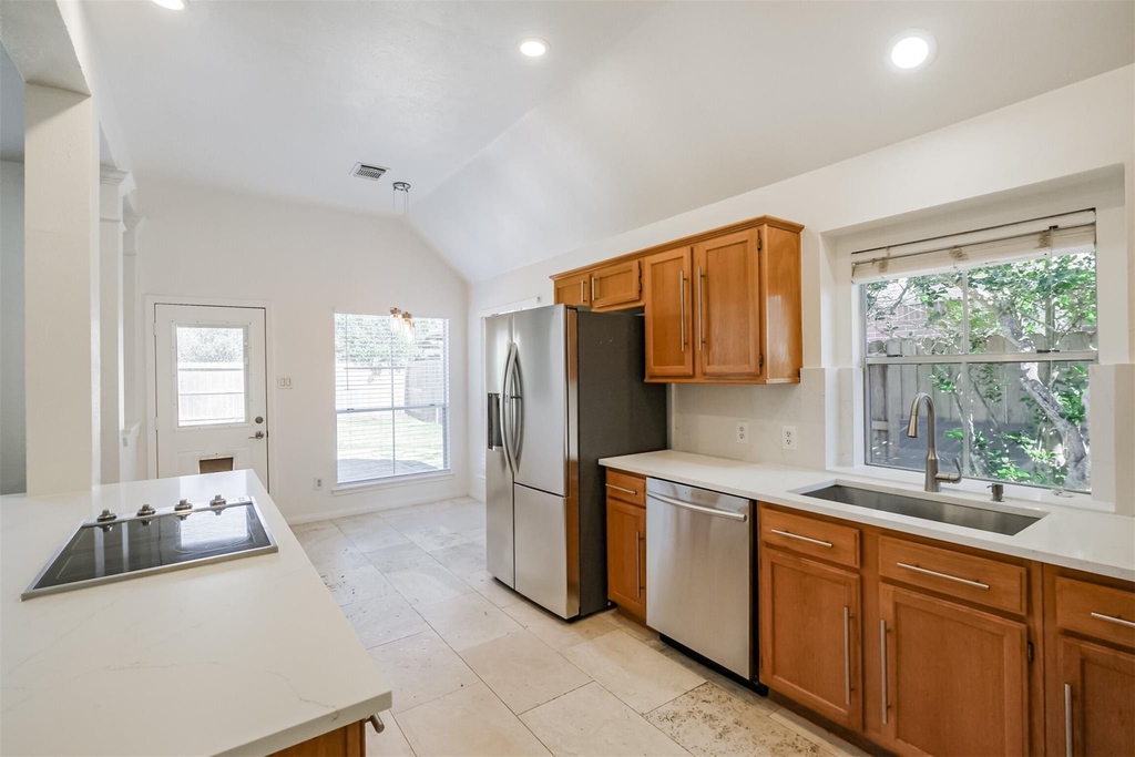 1714 Bumelia Court - Photo 8