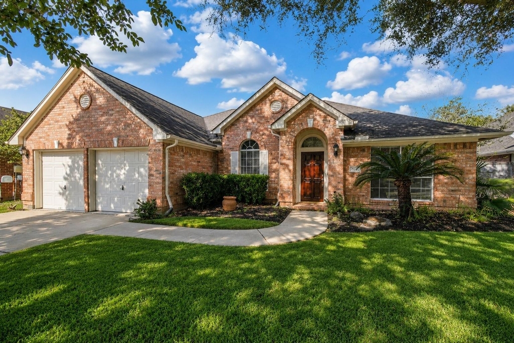 1714 Bumelia Court - Photo 1