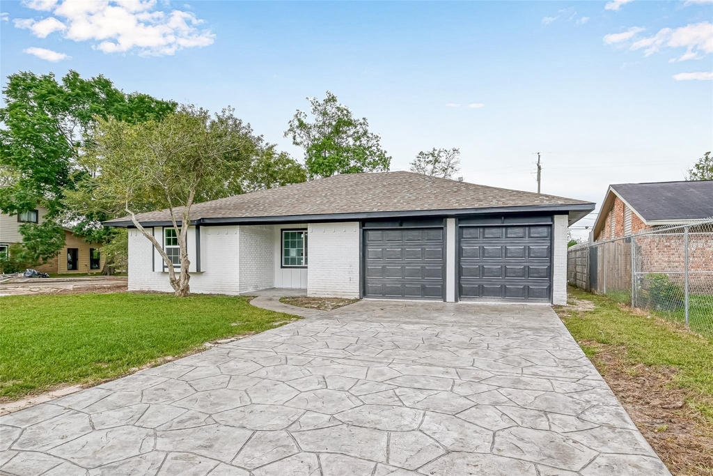 17114 Folsom Drive - Photo 4