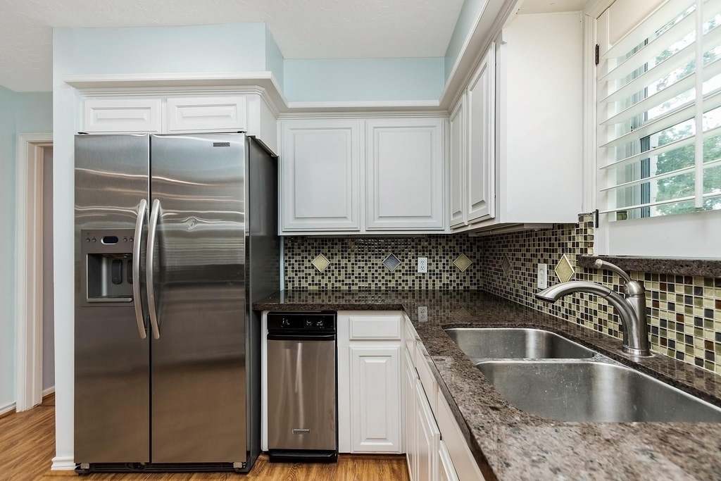 5511 Greentree Drive Drive - Photo 15