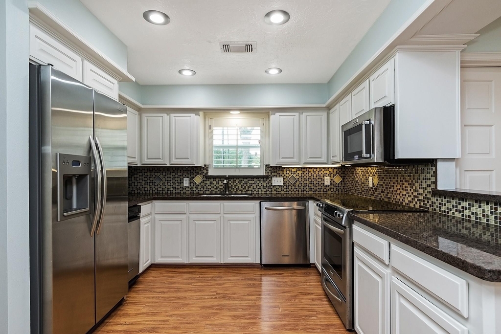 5511 Greentree Drive Drive - Photo 12