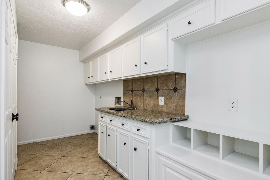 5511 Greentree Drive Drive - Photo 25