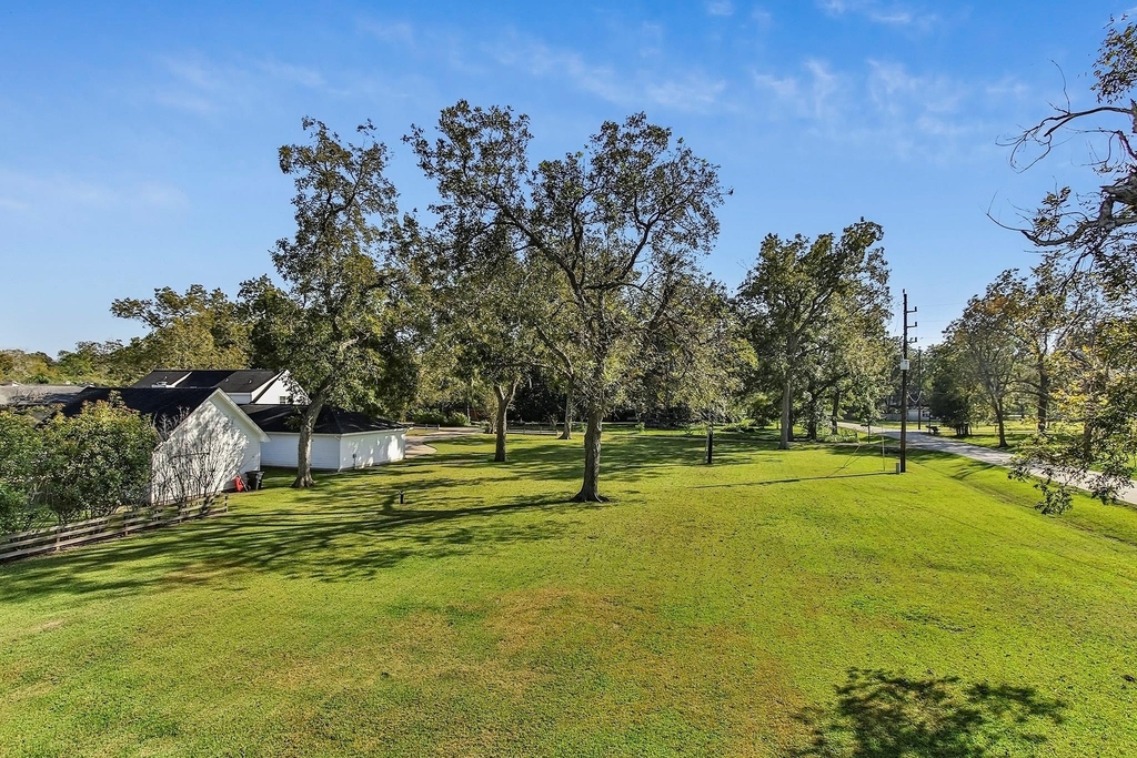 5511 Greentree Drive Drive - Photo 7