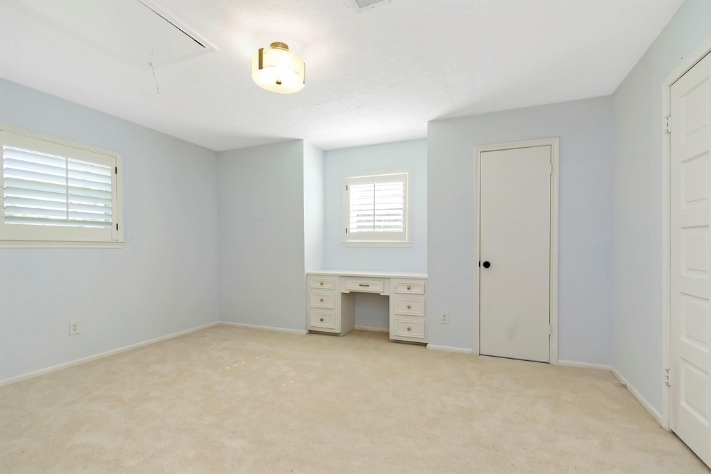 5511 Greentree Drive Drive - Photo 44