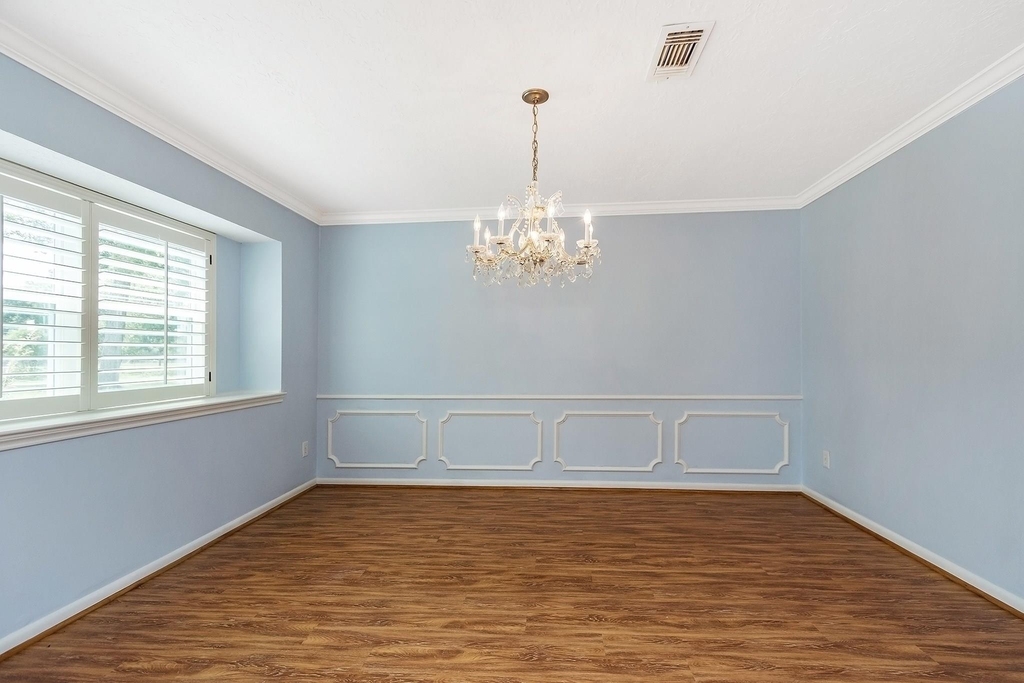 5511 Greentree Drive Drive - Photo 10