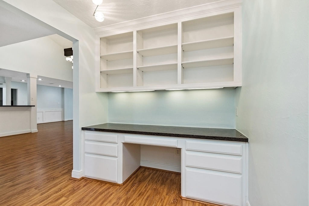5511 Greentree Drive Drive - Photo 30