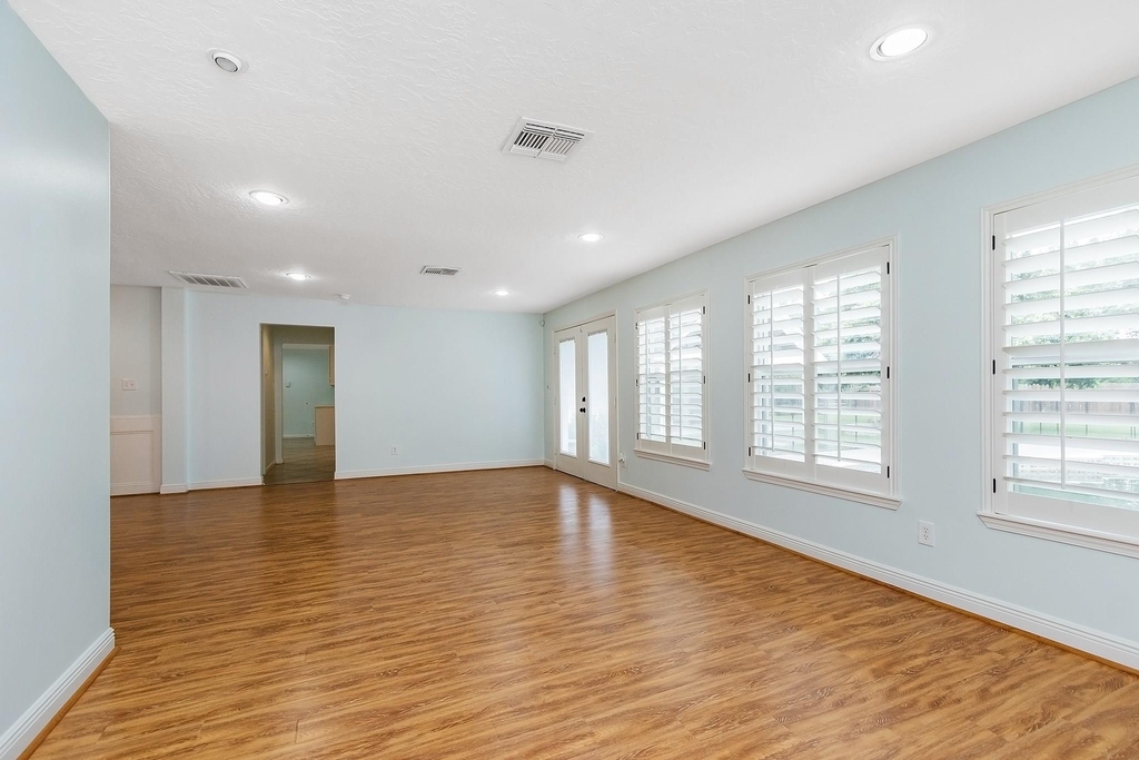 5511 Greentree Drive Drive - Photo 22