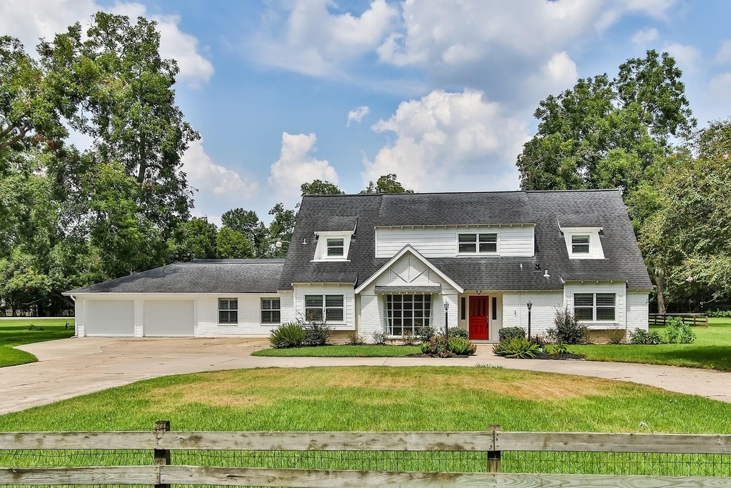 5511 Greentree Drive Drive - Photo 0