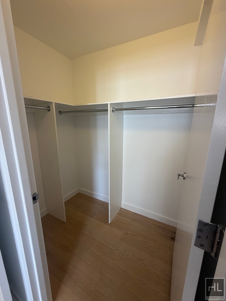 East 39th Street - Photo 1