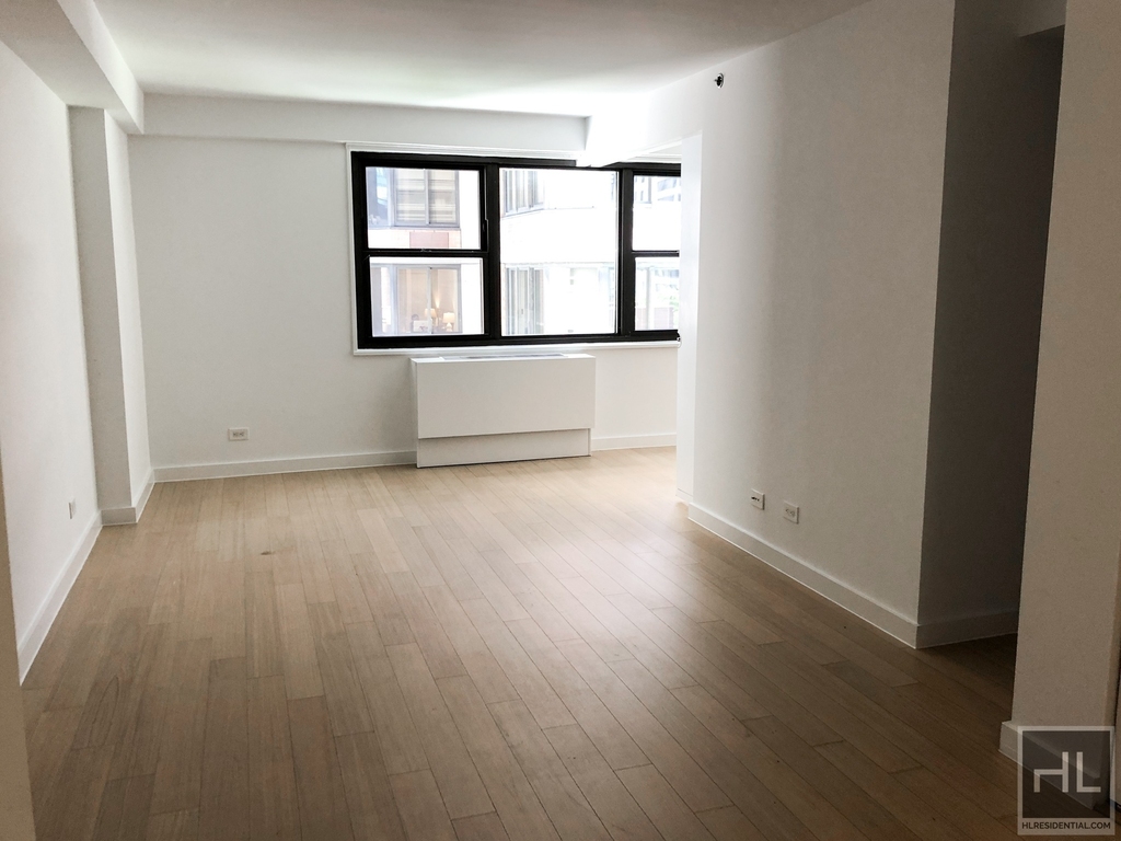 East 39th Street - Photo 7