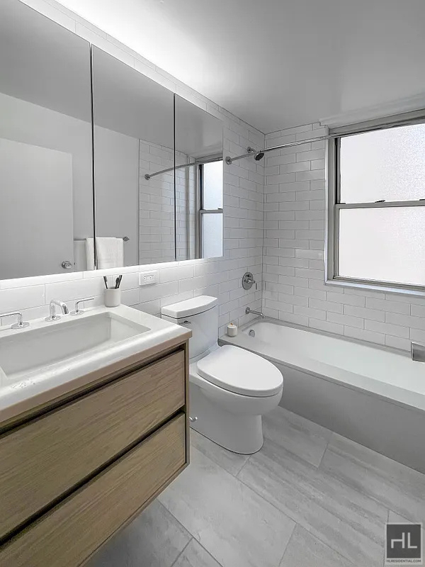 East 29th Street - Photo 2