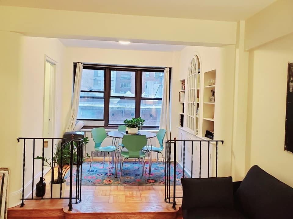East 56 Street - Photo 4