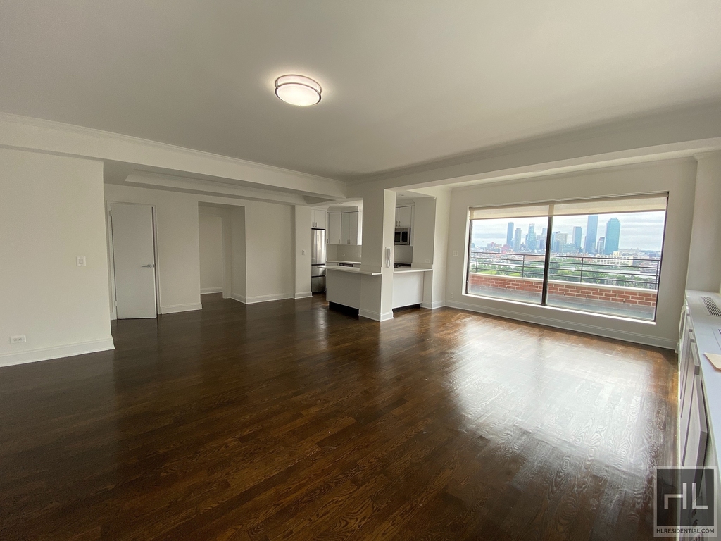 Beekman Place - Photo 1