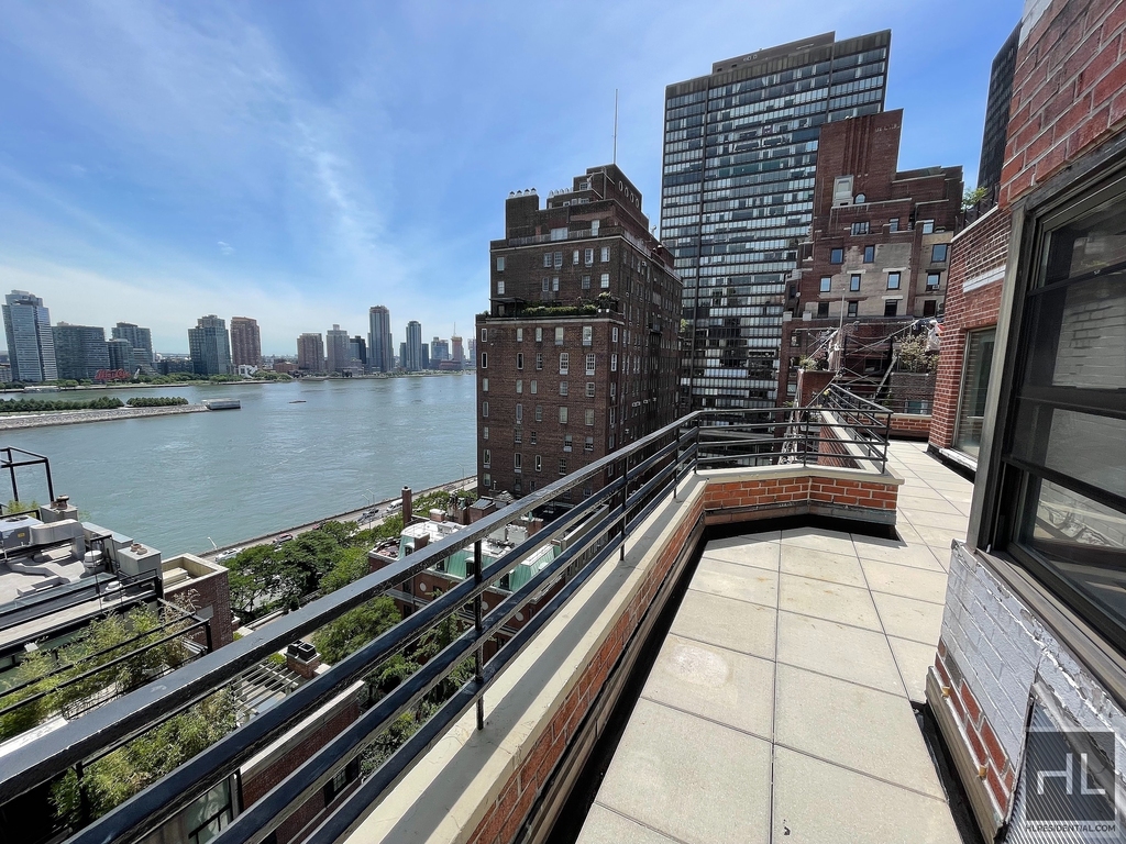 Beekman Place - Photo 9