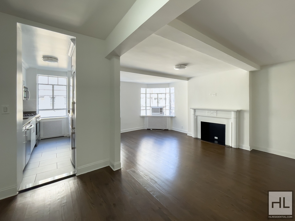 Fifth Avenue - Photo 4