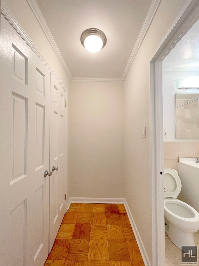 West 89th Street - Photo 2