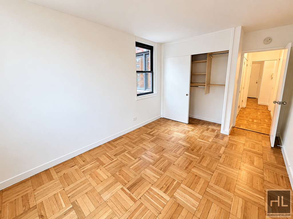 East 79th Street - Photo 5