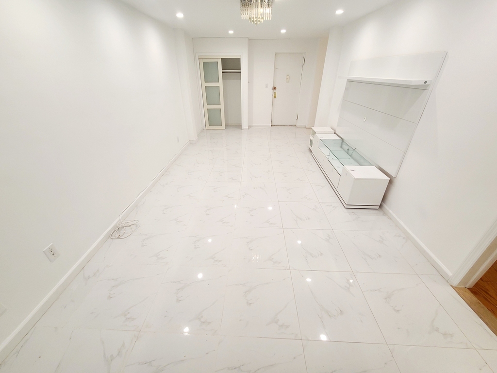66-15 Thornton Place - Photo 0