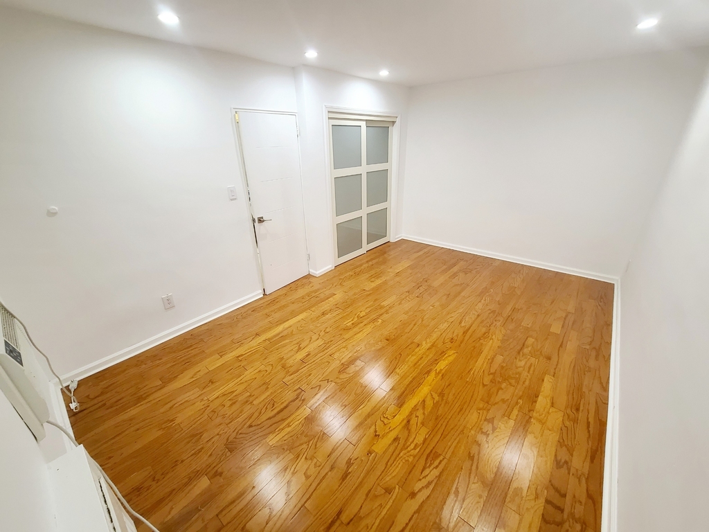 66-15 Thornton Place - Photo 9