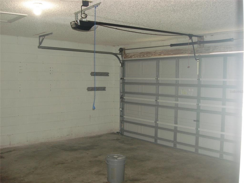 1694 April Avenue - Photo 5