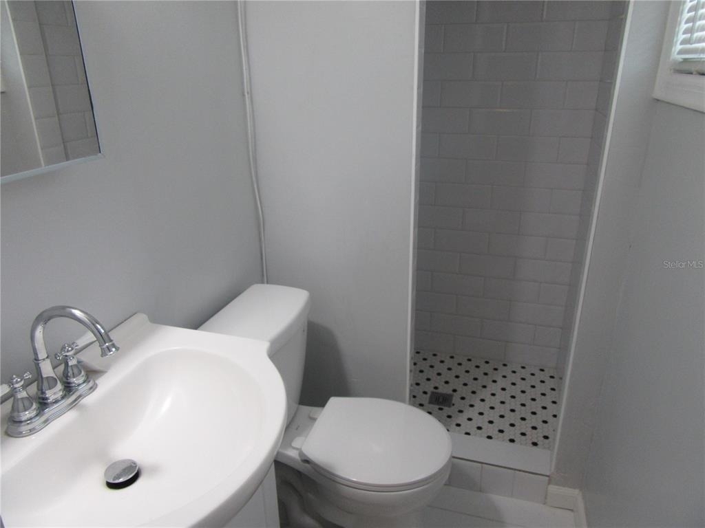 3900 12th Street Ne - Photo 16