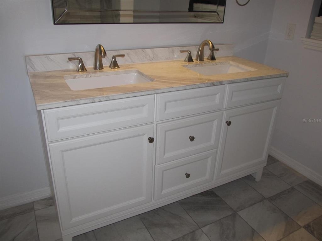 3900 12th Street Ne - Photo 8