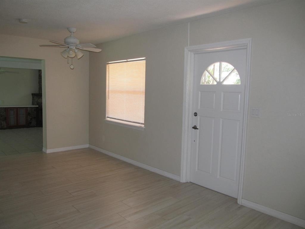 3900 12th Street Ne - Photo 3