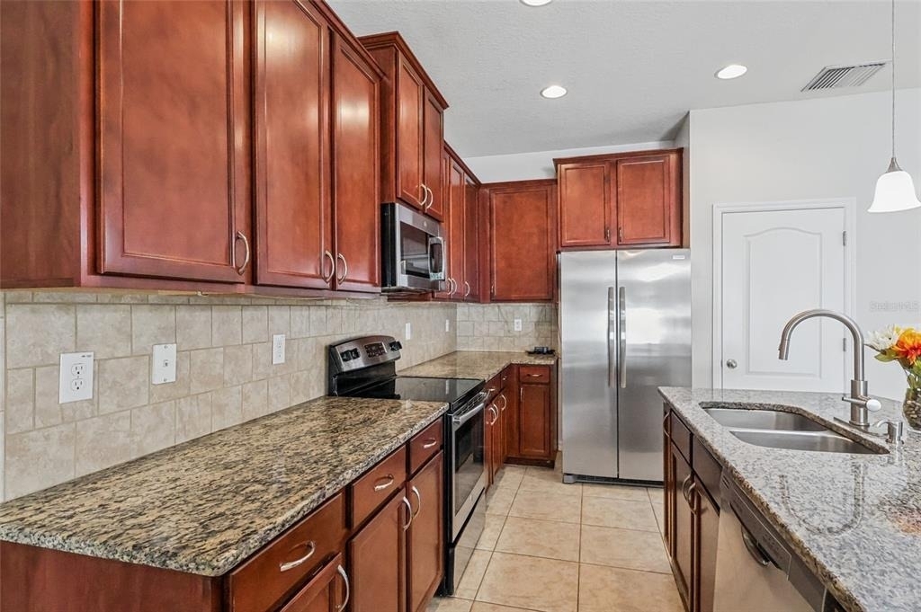 12713 Lexington Ridge Street - Photo 8