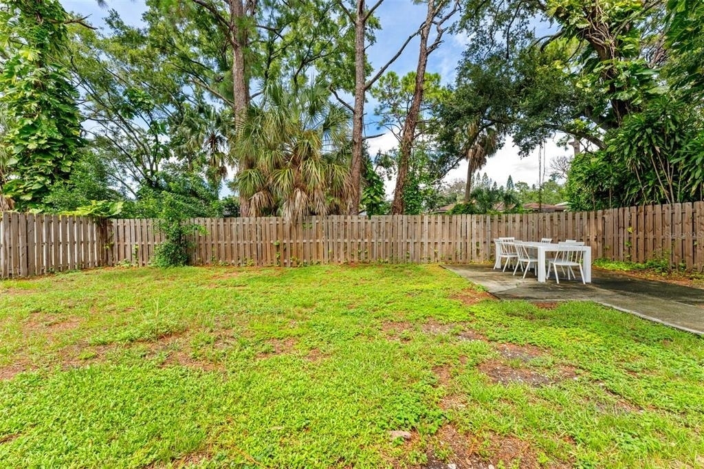 7327 Winchester Drive - Photo 32