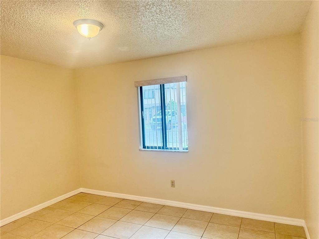 1805 Foxhall Circle - Photo 11