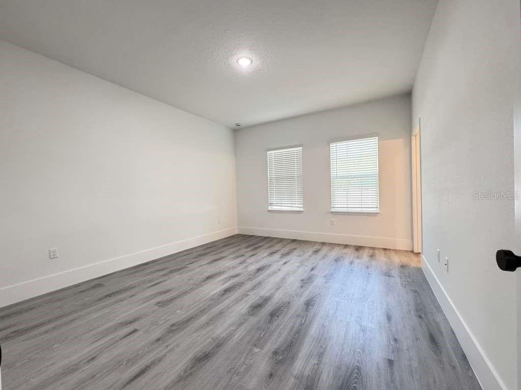 7130 N Glenridge Circle - Photo 18